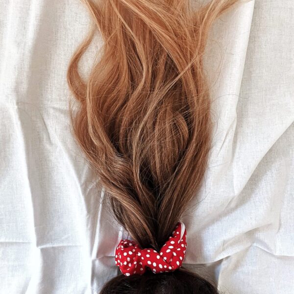 chouchou fermeture éclair rouge à pois blancs