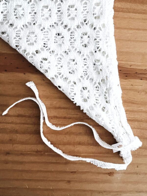Bandana crochet blanc