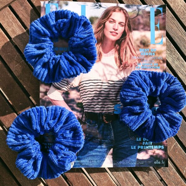 Chouchou velours côtelé bleu électrique