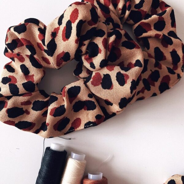 Chouchou tacheté beige terracotta et noir