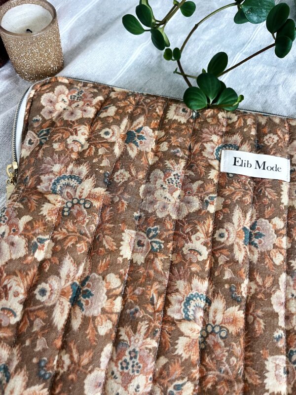 Pochette d'ordinateur Mac en tissu fleuri vintage, marron et beige rosé